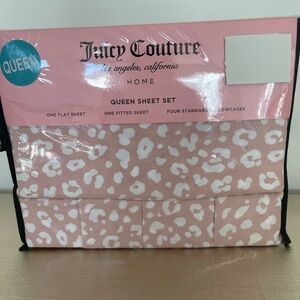 Juicy Couture Pink and White Leopard Queen Sheet Set NEW